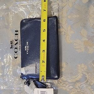 NWT navy blue Coach wristlet